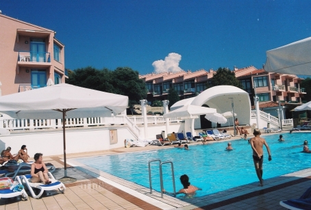 bazén hotelu Funtana